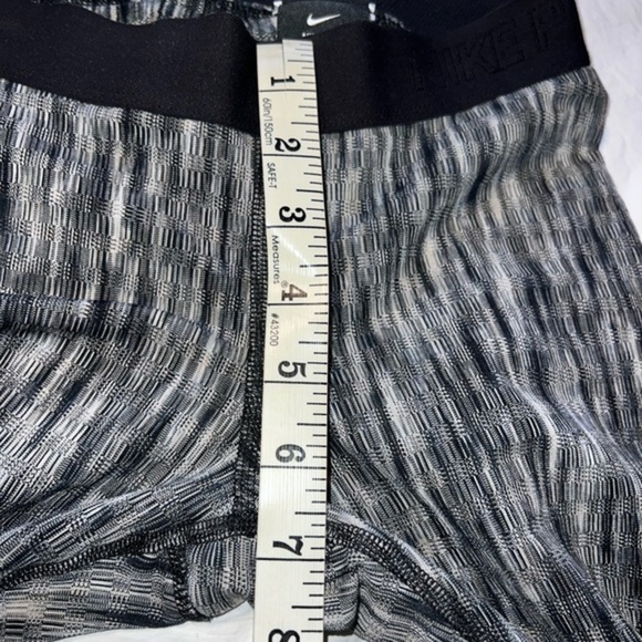 Nike Pro hyperwarm black and white graphic leggings check logo Size XS elastic - Picture 6 of 7
